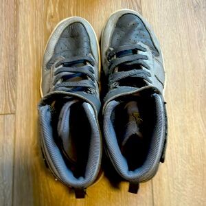 Jordan 1 fly-ease grey sz 9